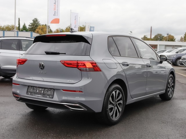 Volkswagen Golf VIII 1.0 eTSi DSG Active R-Kamera AHK NaviMedia SideAssist LED
