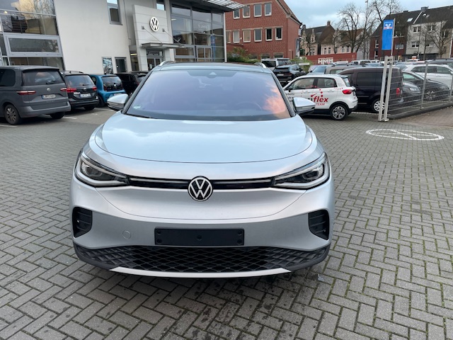 Volkswagen ID.4 Pro 210 kW Panoramad. R-Kamera elektr. Heckkl. Wärmep.