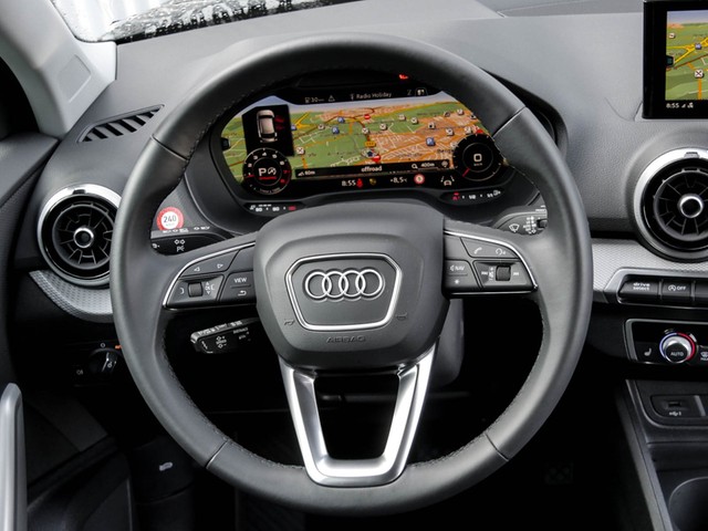 Audi Q2 40 quattro advanced BLACKPAK CAM ACC E-KLAPPE