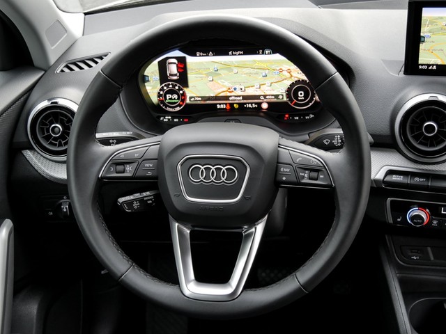 Audi Q2 40 quattro S LINE BLACKPAK CAM ACC LM18 NAVI+