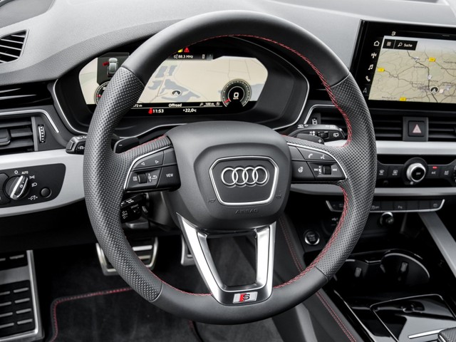 Audi A4 Avant 40 quattro S LINE BLACKPAK AHK ACC LM18