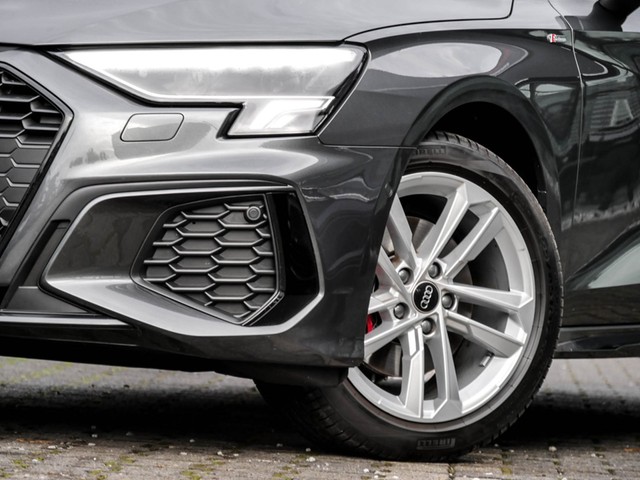 Audi A3 Sportback 35 S LINE BLACKPAK AHK ACC E-KLAPPE