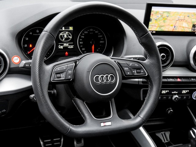 Audi Q2 35 S LINE PANO CAM LM19 LED NAVI+ SITZHEIZUNG