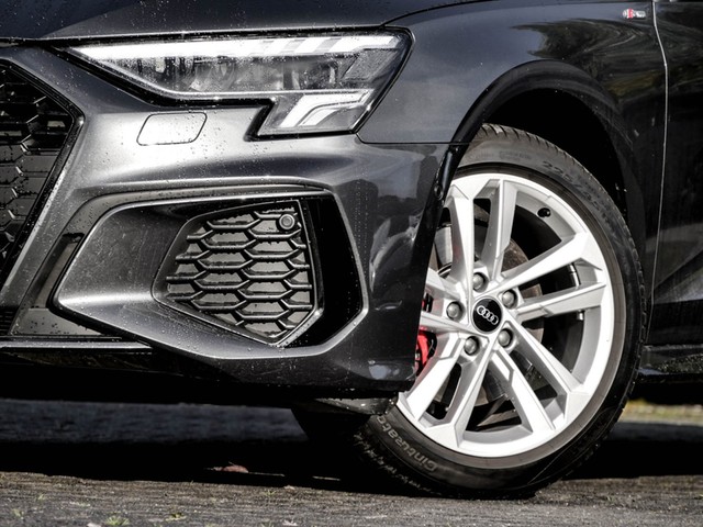 Audi A3 Sportback 35 S LINE BLACKPAK AHK ACC E-KLAPPE