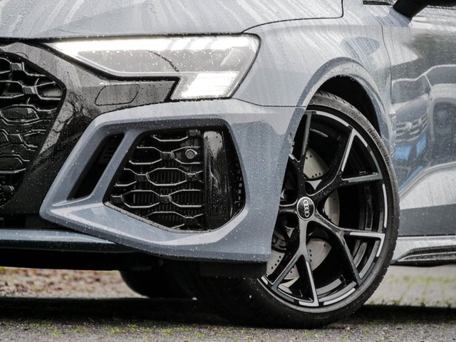 Audi RS3 Sportback quattro BLACKPAK B&O LM19 LEDER