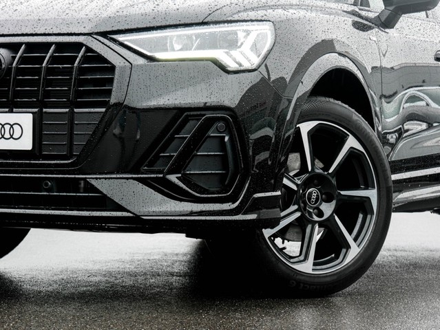 Audi Q3 35 TFSI S tronic S Line Kamera+AHK+LED+Optikpaket+SONOS+