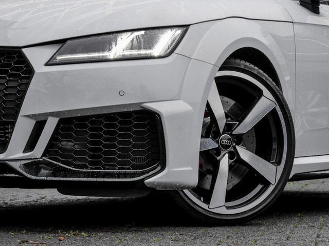 Audi TT RS Roadster quattro BLACKPAK CARBON B&O LM20