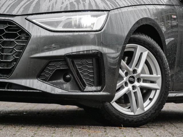 Audi A4 Avant 40 quattro S LINE BLACKPAK CAM ACC LM18