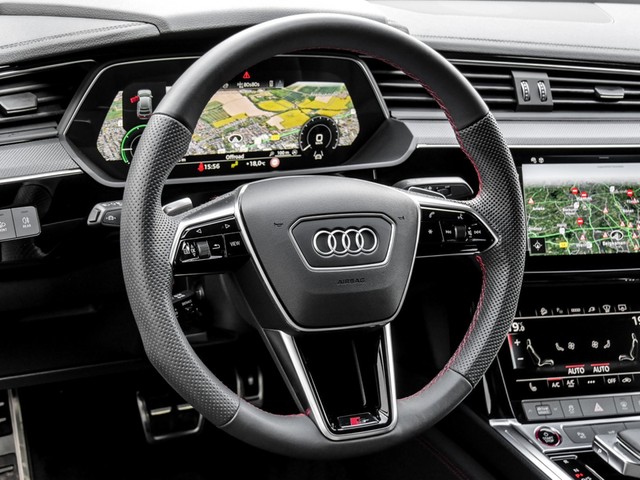 Audi SQ8 Sportback e-tron quattro BLACKPAK CARBON AHK