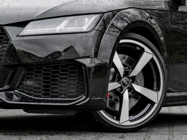 Audi TT RS Roadster quattro BLACKPAK CARBON B&O LM2O