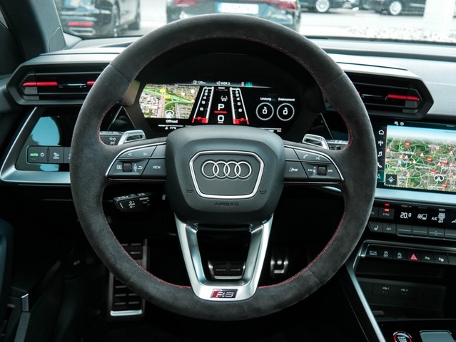 Audi RS3 Sportback S tronic RSDesignpaket+Pano+B&O+Carbon+LED