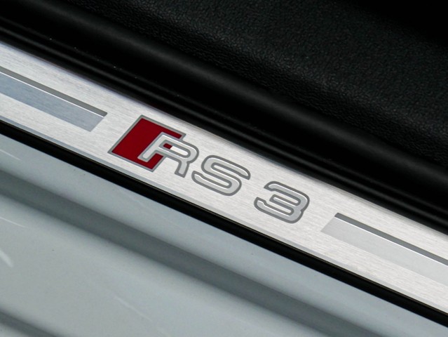 Audi RS3 Sportback S tronic RSDesignpaket+Pano+B&O+Carbon+LED