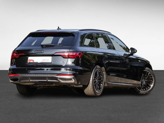 Audi A4 Avant 40 quattro S LINE BLACKPAK AHK ACC LM18