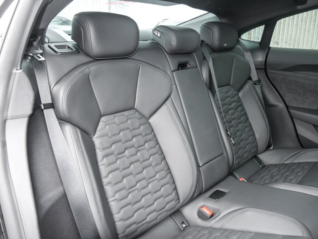 Audi e-tron GT quattro BLACKPAK+PANO+LM21+Kamera+B&O