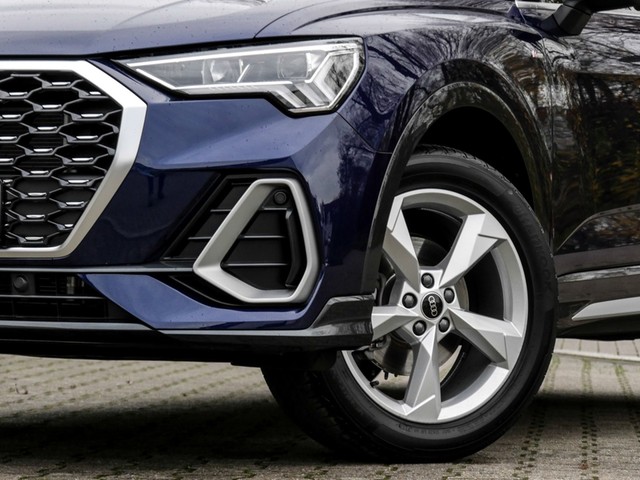 Audi Q3 Sportback 35 S LINE AHK ACC LM19 NAVI+