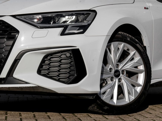 Audi A3 Sportback 30 S LINE BLACKPAK LM17 E-KLAPPE