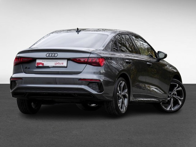 Audi A3 30 S LINE BLACKPAK AHK ACC LM18 EKLAPPE NAVI+