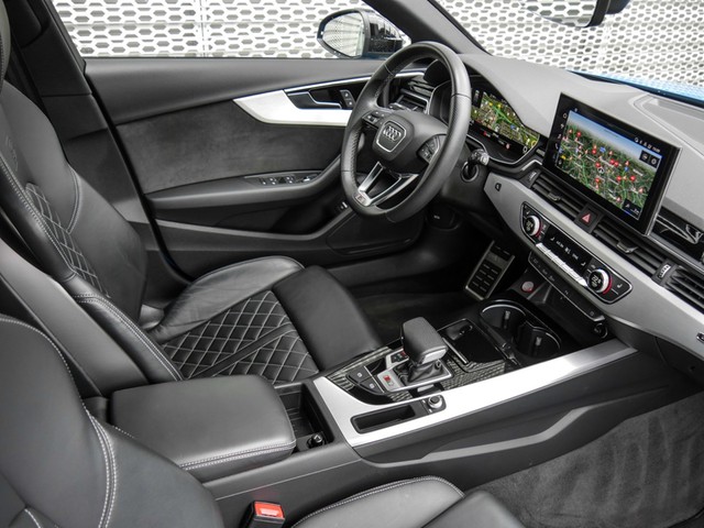 Audi S4 Avant quattro BLACKPAK CAM ACC LM19 MATRIXLED