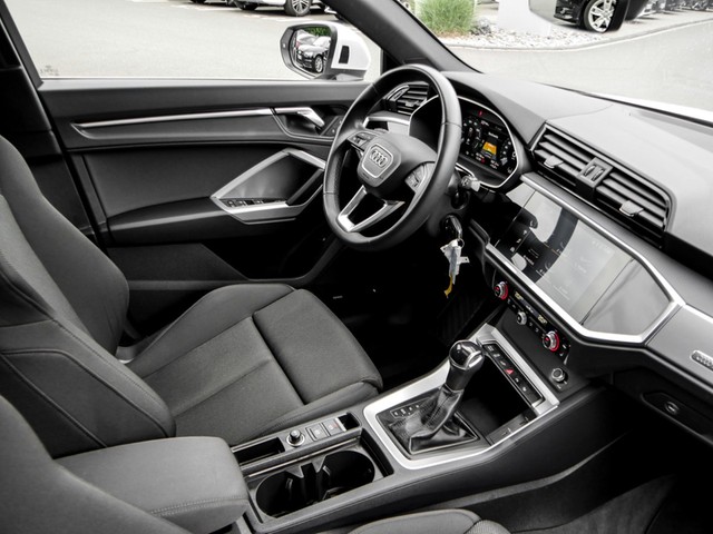 Audi Q3 Sportback 45 HYBRID PANO 360°CAM ACC LM18 LED