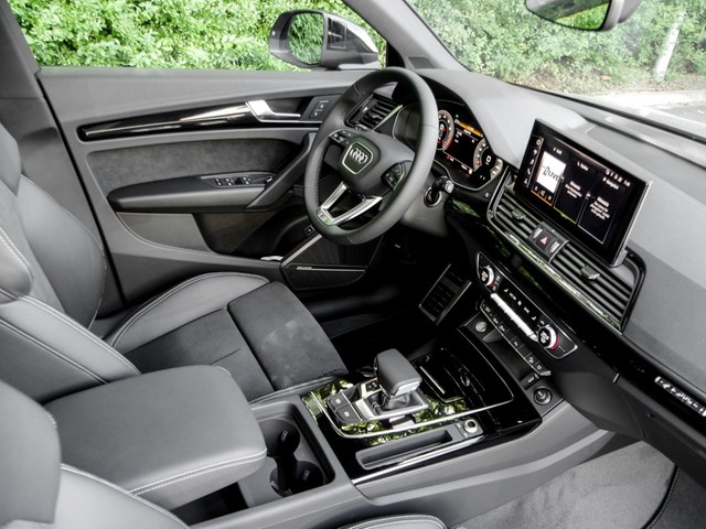 Audi Q5 45 TFSI quattro S tronic S Line AHK+Luftfederung+Pano+B&O+Edition+