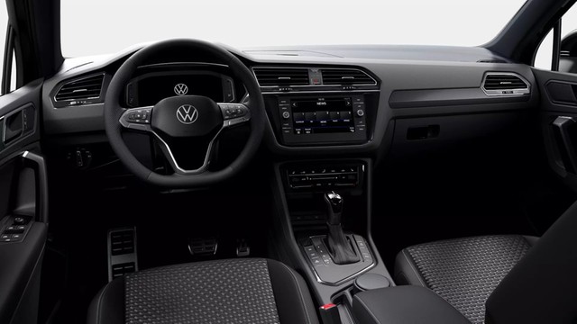 Volkswagen Tiguan 2.0 UNITED ACC LM18 MatrixLED eKLAPPE NAVI