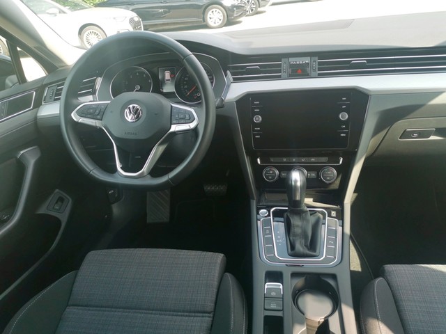 Volkswagen Passat Variant 1.5 BUSINESS AHK ACC ALU LED NAVI