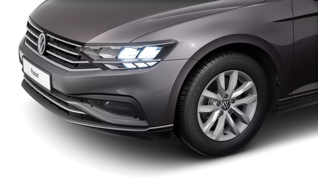 Volkswagen Passat Variant 1.5 BUSINESS ACC LED ALU NAVI