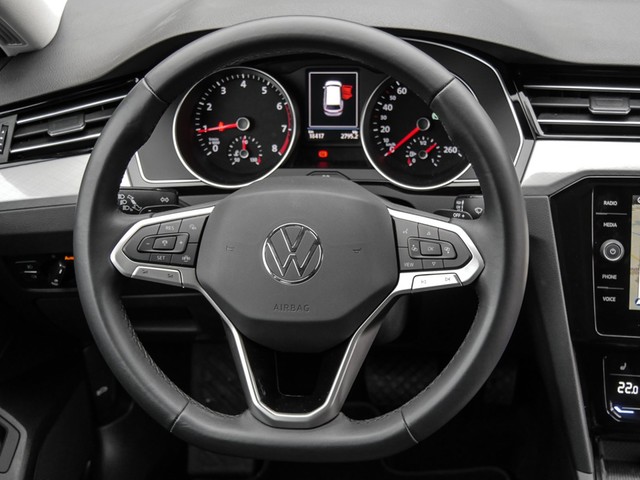 Volkswagen Passat Variant 1.5 BUSINESS AHK ACC ALU LED NAVI