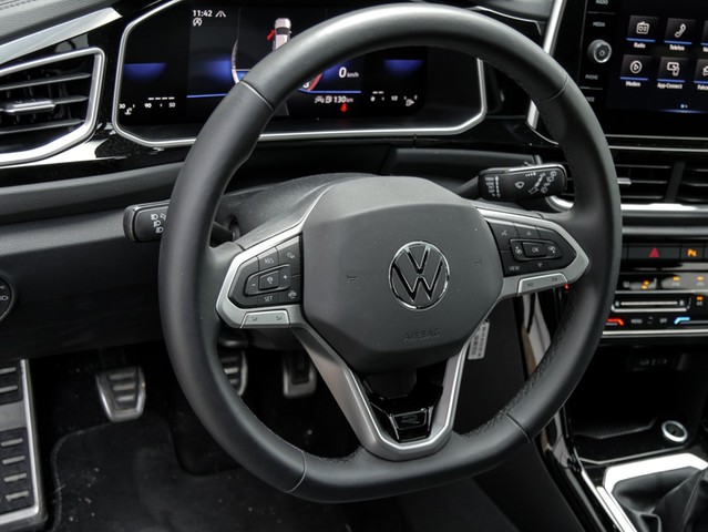 Volkswagen T-Roc R-Line 1.5 l TSI OPF R-LINE PANO MATRIXLED beats CAM