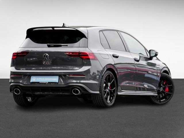 Volkswagen Golf VIII 2.0 GTI CLUBSPORT BLACKSTYLE PANO LM19