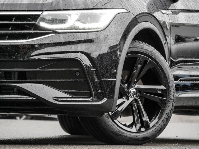 Volkswagen Tiguan 1.5 R-LINE BLACKSTYLE ACC LM19 NAVI SITZH