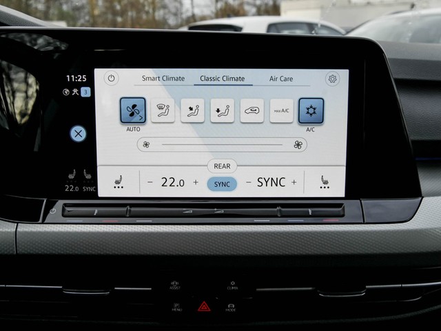 Volkswagen Golf Variant VIII 1.5 MOVE ACC ALU NAVI SITZHEIZ