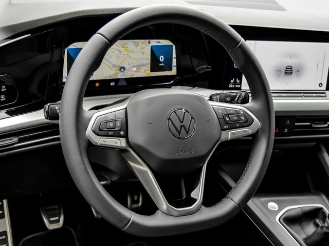 Volkswagen Golf VIII 2.0 MOVE CAM LED ALU NAVI SITZHEIZUNG