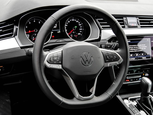 Volkswagen Passat Variant 1.5 BUISNESS ACC ALU NAVI SITZHZ.