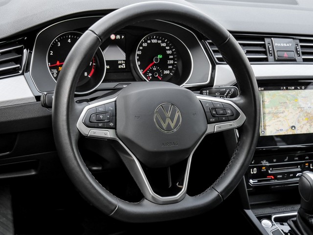 Volkswagen Passat Variant 1.5 BUSINESS ACC LED ALU NAVI