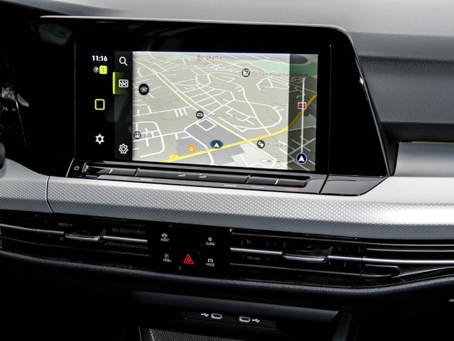 Volkswagen Golf VIII 2.0 MOVE ACC ALU CARPLAY/ANDROIDAUTO