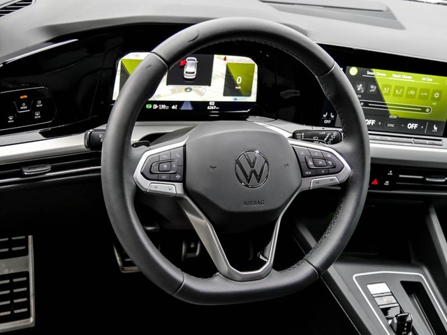 Volkswagen Golf VIII 2.0 MOVE ACC ALU CARPLAY/ANDROIDAUTO