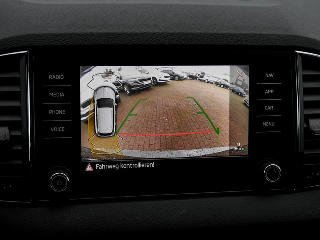 Skoda Karoq 1.5 SELECTION CAM LM17 NAVI SITZHEIZUNG