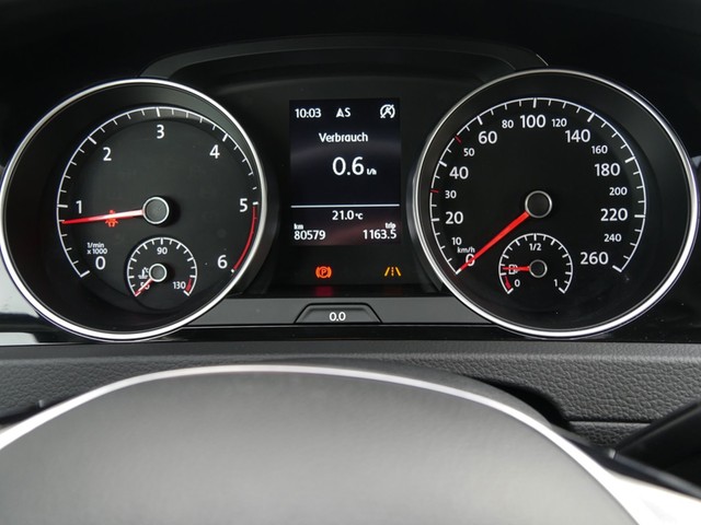Volkswagen Golf VII 1.6 IQ.DRIVE LED ALU NAVI SITZHEIZUNG
