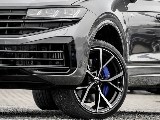 Volkswagen Touareg HYBRID R PANO AHK CAM ACC LM22 E-KLAPPE