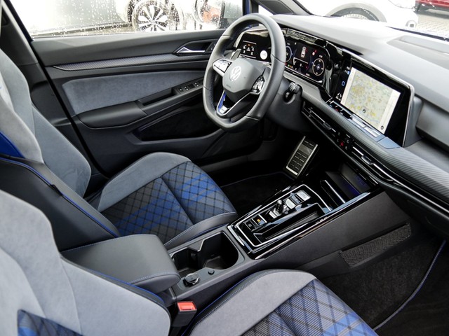 Volkswagen Golf Variant VIII 2.0 R 4X4 KAMERA ACC LM18 NAVI