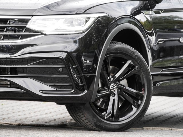 Volkswagen Tiguan 2.0 R-LINE BLACK STYLE 4X4 LEDER CAM LM19