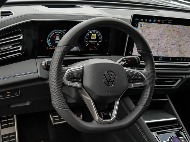 Volkswagen Tiguan 2.0 TDI R-LINE DSG HARMANKARDON NAVIPRO