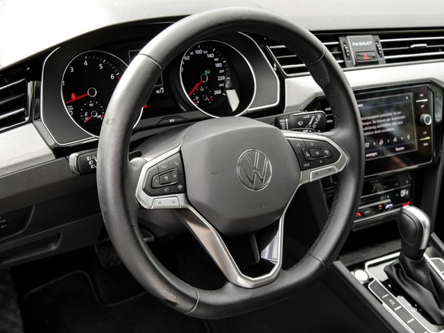 Volkswagen Passat Variant 1.5 BUSINESS ACC LED ALU NAVI