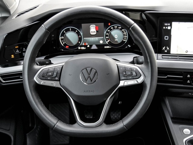 Volkswagen Golf VIII 2.0 LIFE ALU LED NAVI SITZHEIZUNG DAB+