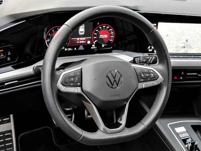 Volkswagen Golf Variant VIII 1.5 eTSI MOVE STANDHZ CAM NAVI