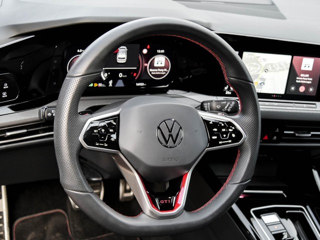 Volkswagen Golf VIII 2.0 GTI CLUBSPORT NAVI CAM LM18 SITZH.