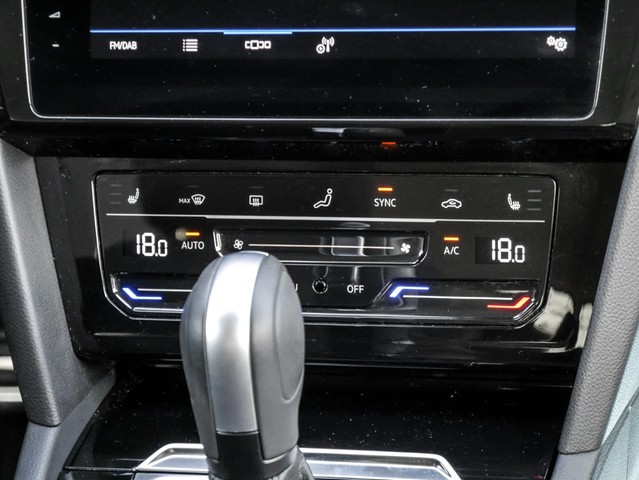 Volkswagen Arteon 2.0 ELEGANCE CAM LM18 LED NAVI SITZHEIZUNG