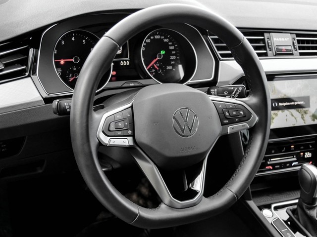 Volkswagen Passat Variant 1.5 BUSINESS AHK ACC ALU NAVI LED