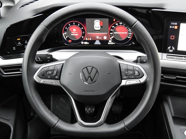 Volkswagen Golf VIII 1.5 LIFE ALU LED NAVI SITZHEIZUNG DAB+